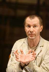 Евгений Миронов: «Крышу у меня не сорвет и запой мне не грозит» Евгений Миронов: «Крышу у меня не сорвет и запой мне не грозит»