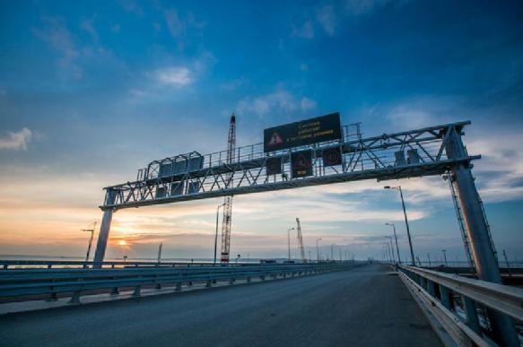 Russia about to launch super bridge to Crimea. 62459.jpeg