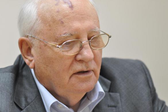 Gorbachev blesses Putin for saving Russia from chaos. 61639.jpeg