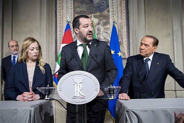 Italy: A government at work. 62656.jpeg