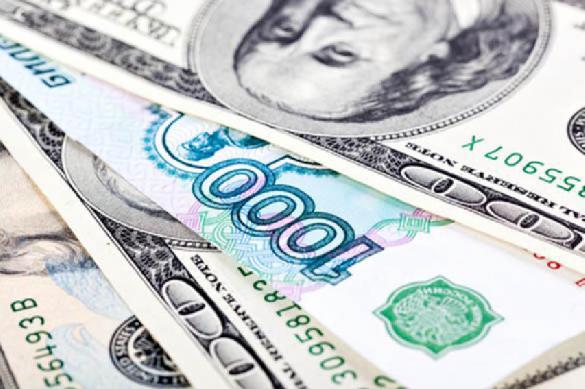 New US sanctions shatter Russian financial market, depreciate ruble. 62715.jpeg