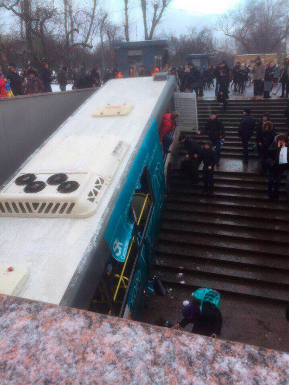Bus driver says brake failure caused the bus to crash into underground passage in Moscow. 61742.jpeg