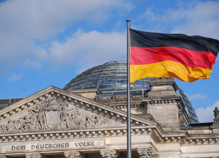 Germany calls for the collapse of the EU and union with Russia