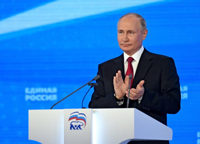 Putin explains why Afghanistan falls into abyss of chaos