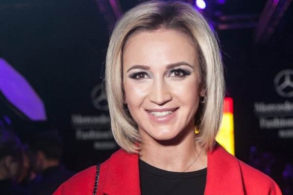 Бузова в свободный вечер посетила фильм