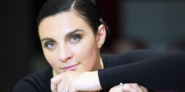 Елена Ваенга не смогла спеть вживую на шоу