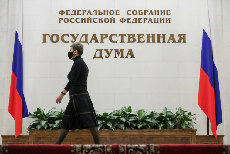Танцы в «ТикТоке» и лживые обещания: как кандидаты Тумусов, Попова и Саранова на выборы идут