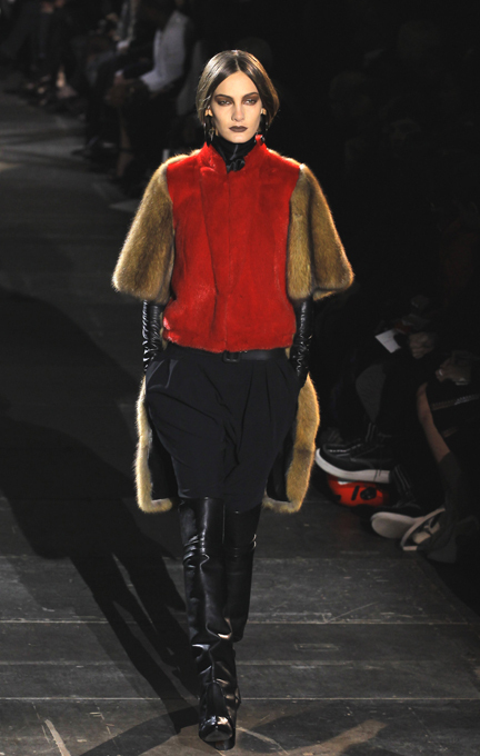 Фетишизм от Givenchy Фетишизм от Givenchy